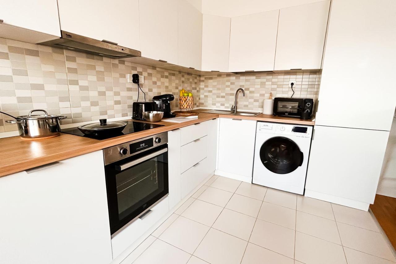 Apartamento Downtown D21 Bucarest Exterior foto