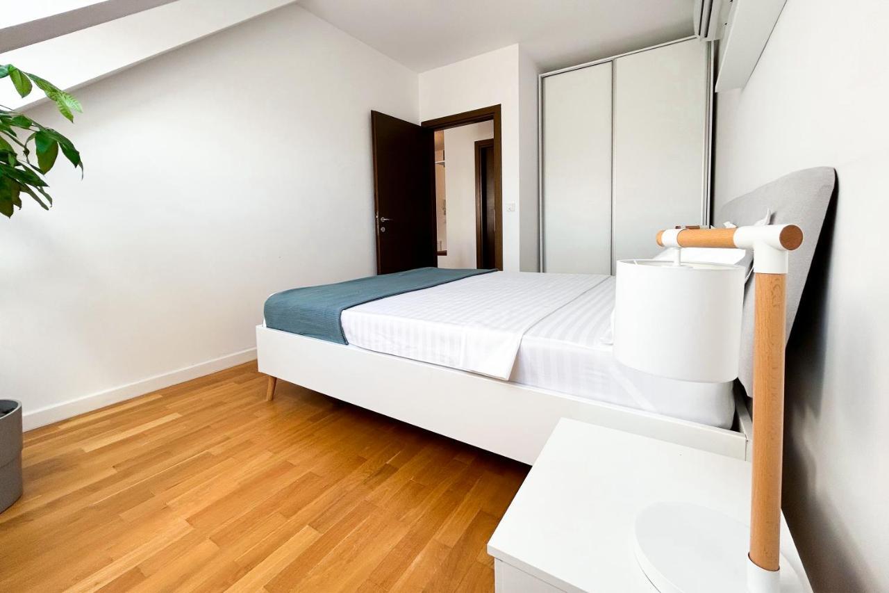 Apartamento Downtown D21 Bucarest Exterior foto